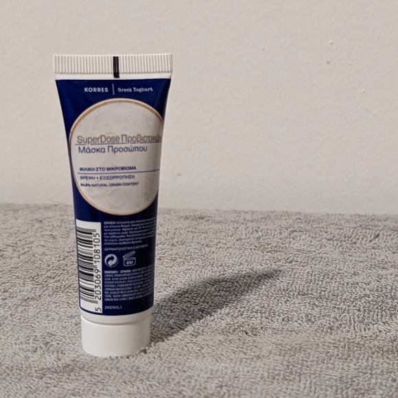 Korres Greek Yogurt Probiotic SuperDose Face Mask - Picture 2 of 2